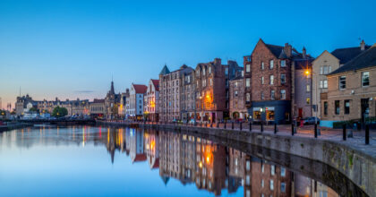 riverbank of water of leith in edinburgh